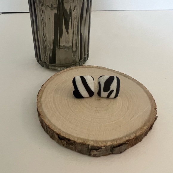 Animal Print Fabric Large Stud Earrings - Leopard Print Studs -Zebra Print Studs - Picture 10 of 12